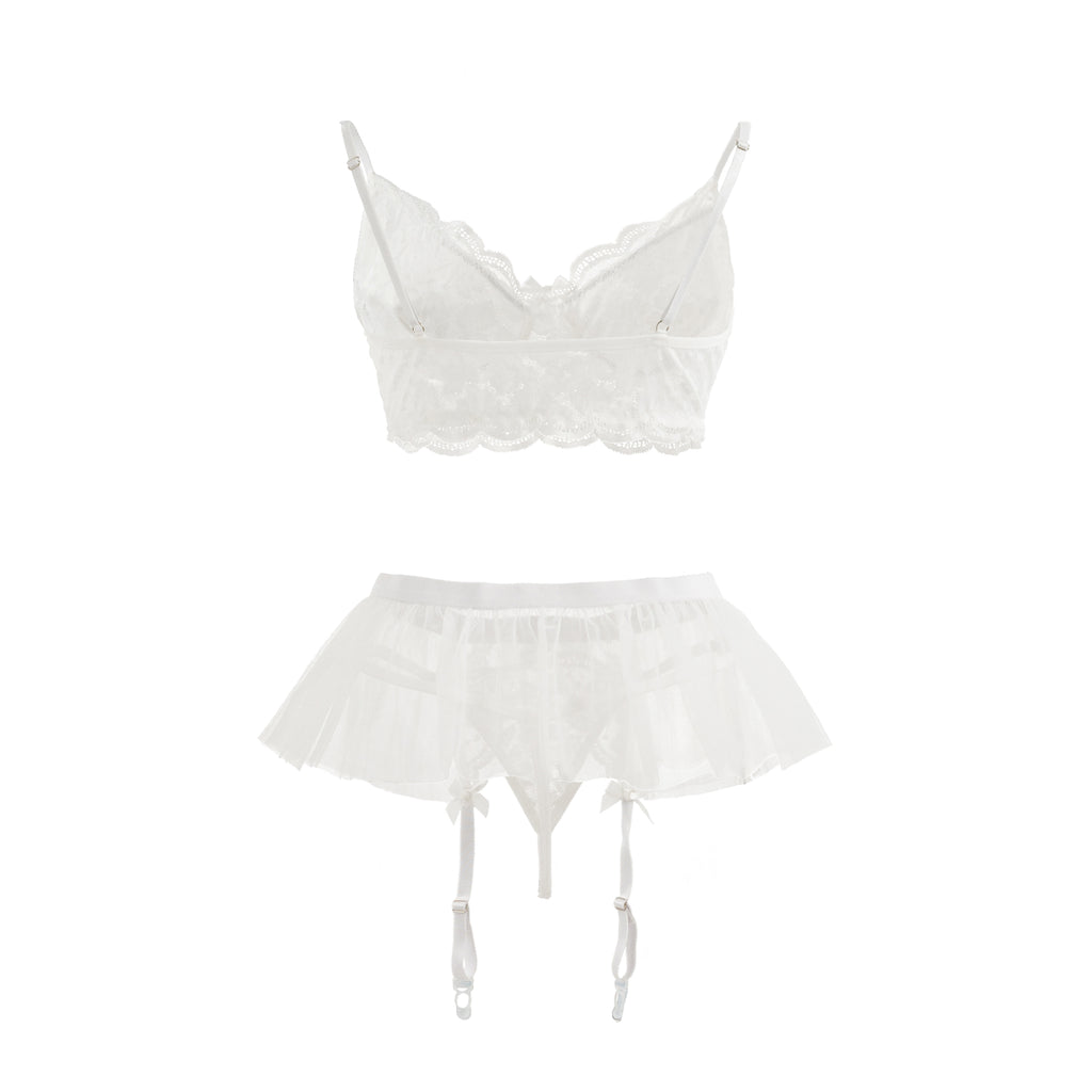 thereal Allure Lace 3-Piece Lingere Set